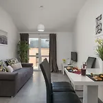 Apartman Sky & *