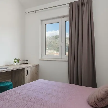 Apartman Sky &